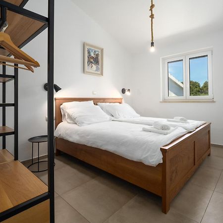 Luxury Apartments Villa San Avia Banjole Exteriér fotografie